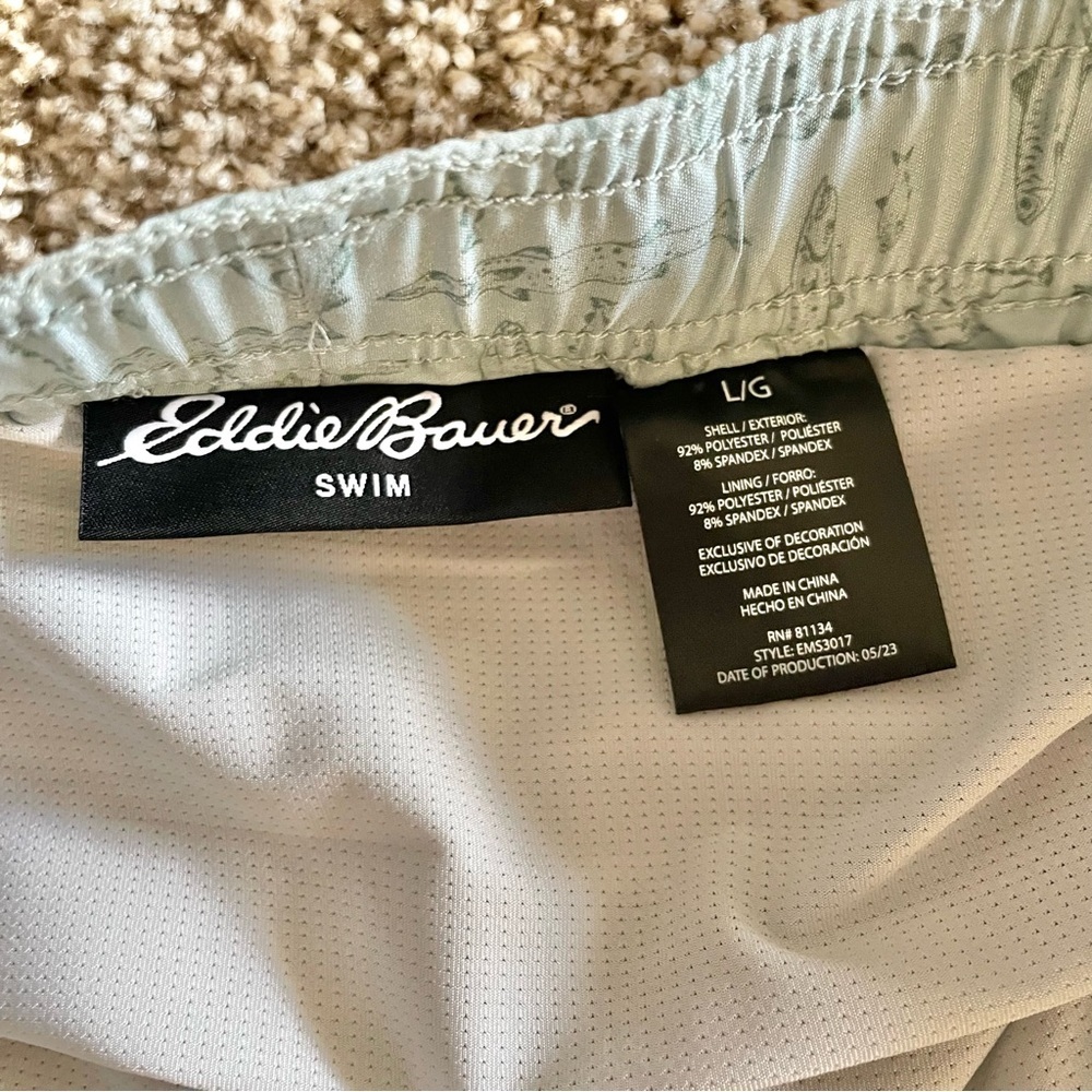 Eddie Bauer Volley Swim Trunks Shorts Men’s L Light Blue Fish Print 8” Inseam - Picture 2 of 13